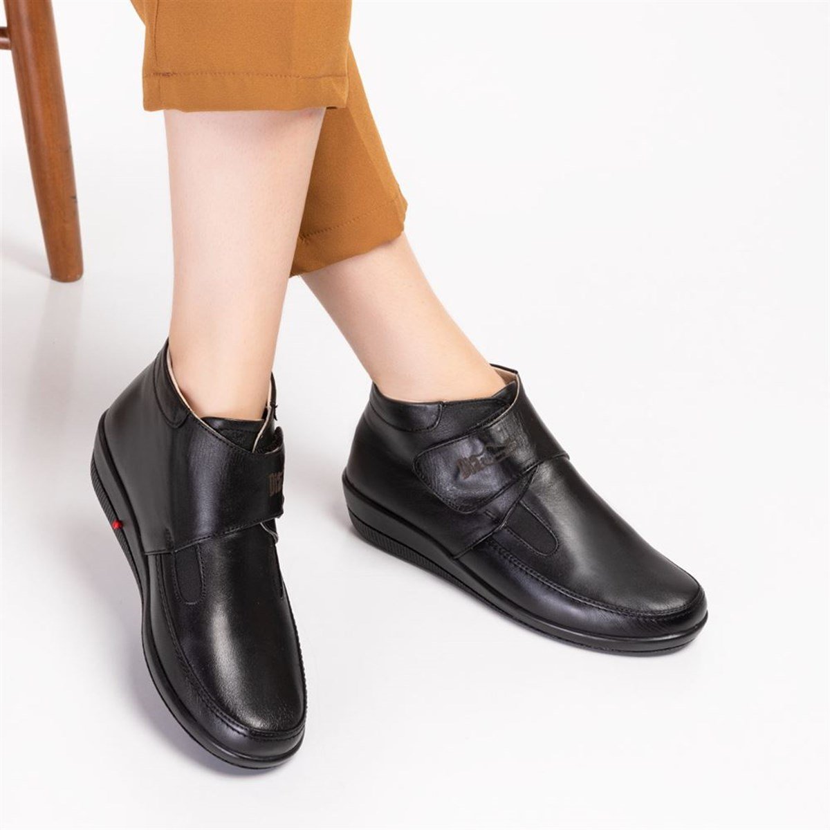 Vstep Softrix Ortopedik Deri Kadın Botları (DİA-009)