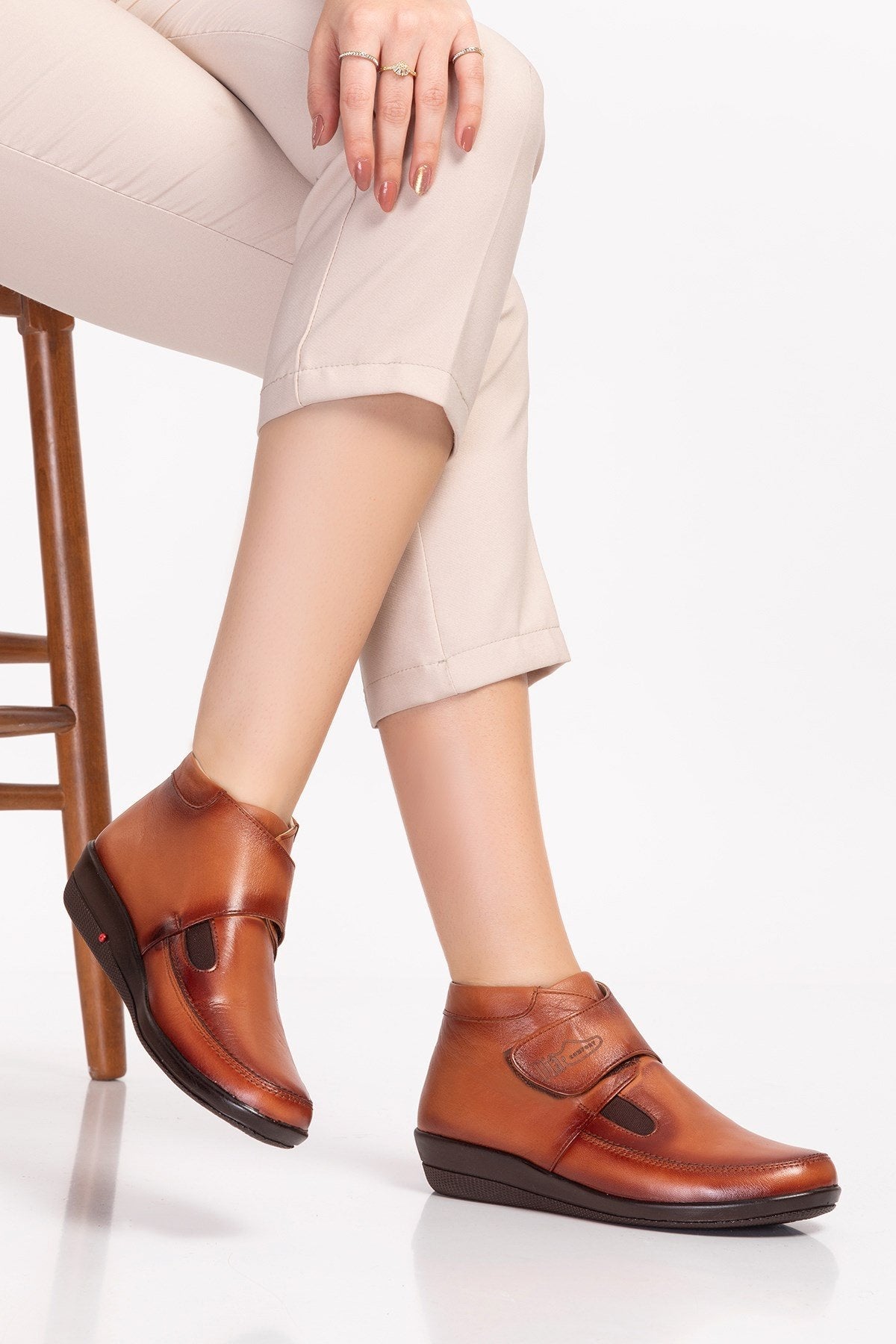 Vstep Softrix Ortopedik Deri Kadın Botları (DİA-009)